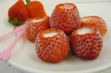【睛料理】夏日超絕配，草莓煉乳冰